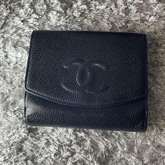 CHANEL CC Logo Bifold Wallet Vintage - Picture 3 of 16